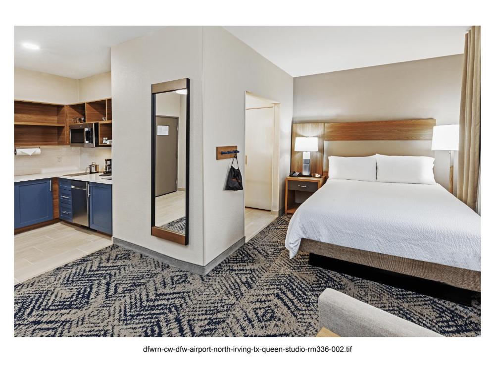 Queen Studio Suite - Hearing Accessible/ Non-Smoking interior
